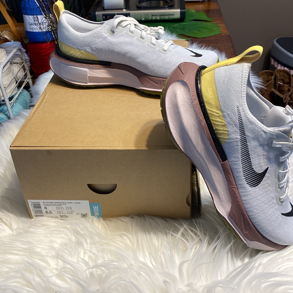 BNWB Nike zoom MX invincible run size 8 wide women’s ￼ - Picture 2 of 8